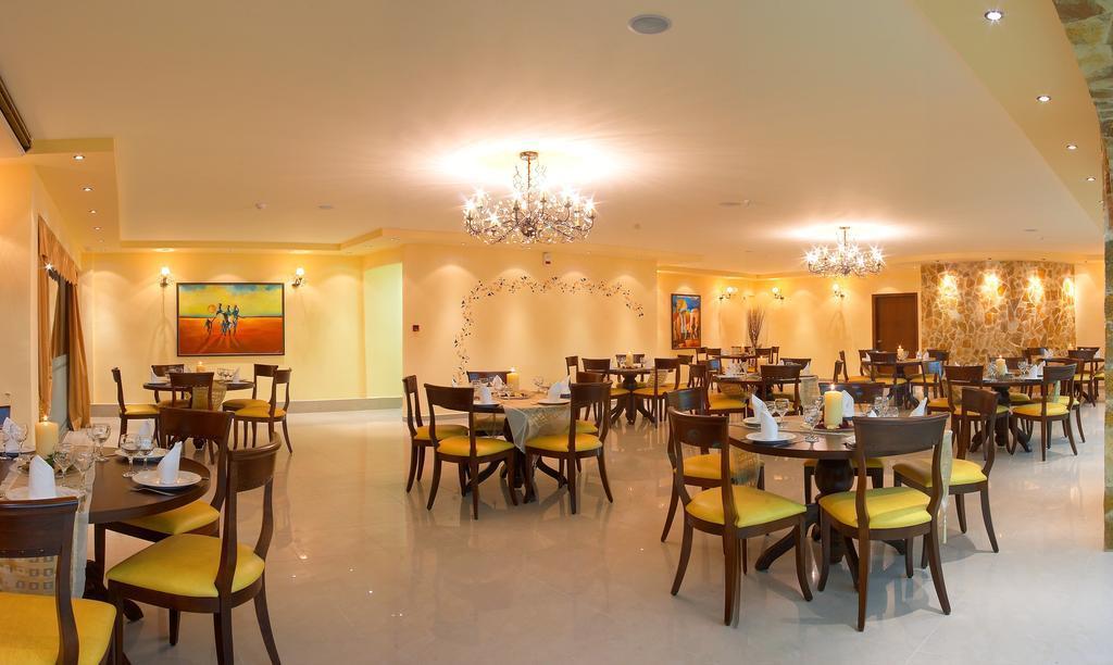 Adelais Hotel ตาวโรไนติส ภายนอก รูปภาพ