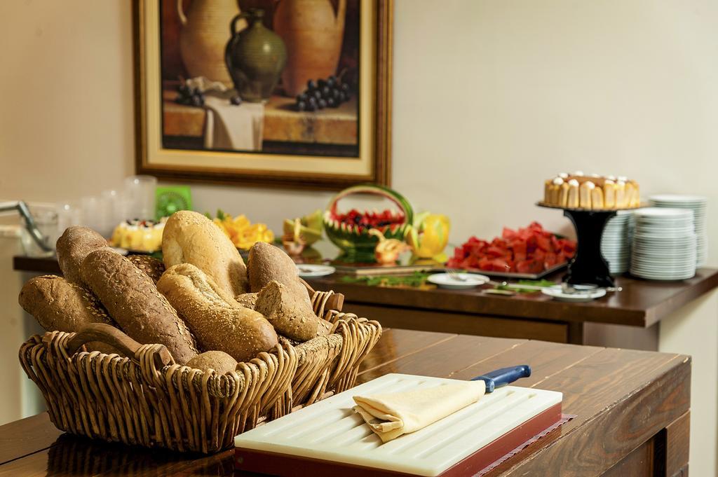 Adelais Hotel ตาวโรไนติส ภายนอก รูปภาพ